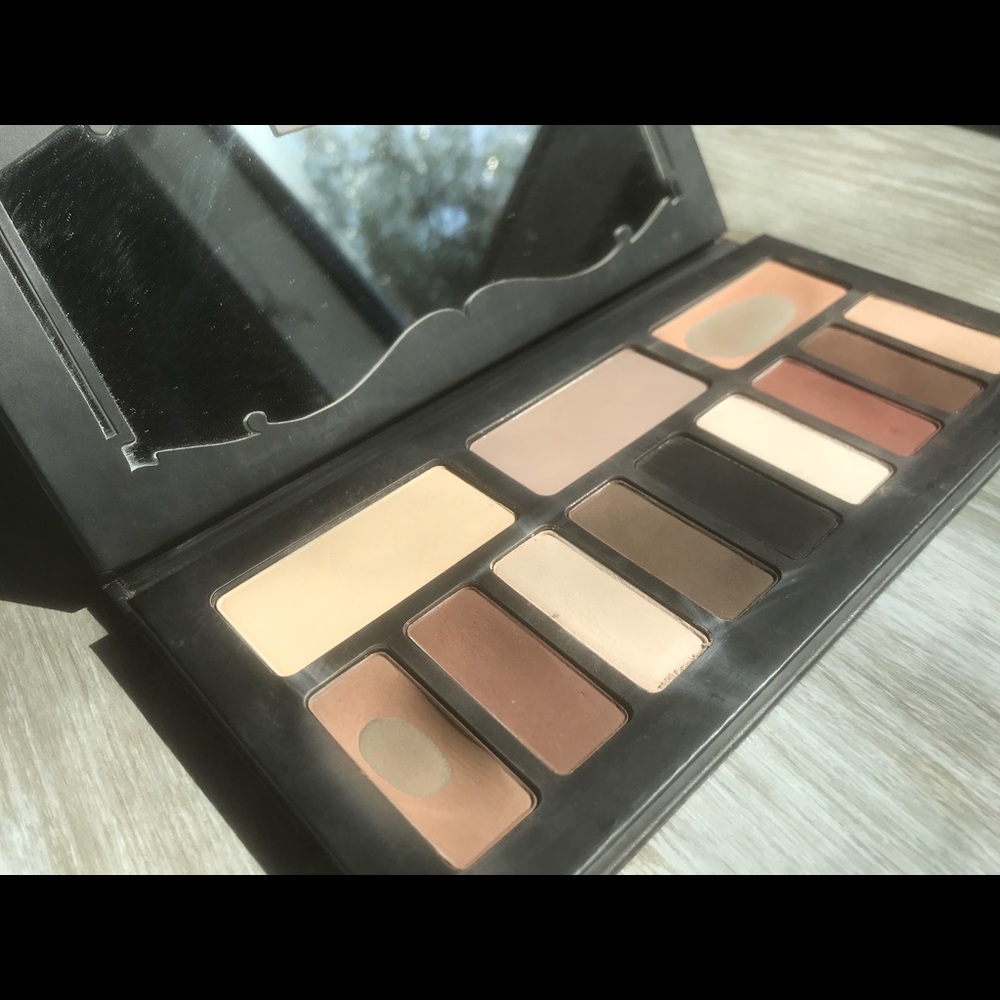 Kat Von D eyeshadow!